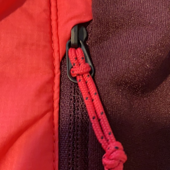 SOLD Icebreaker vest pink size xs - Picture 2 of 9